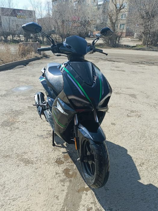 Продам срочно скутер