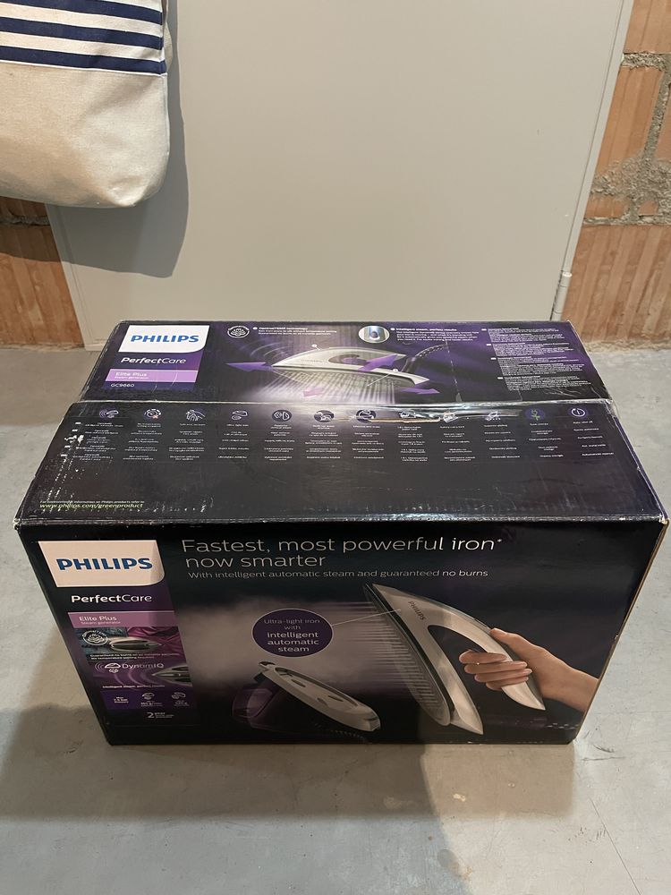 Statie de calcat Philips PerfectCare Elite