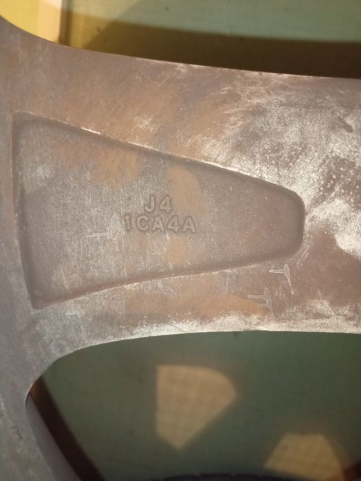 Инфинити джанти 21 Японски автомобили Хонда Нисан кия Хюндай пирели