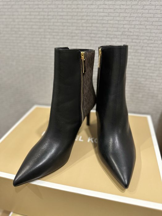 Сапоги на каблуках