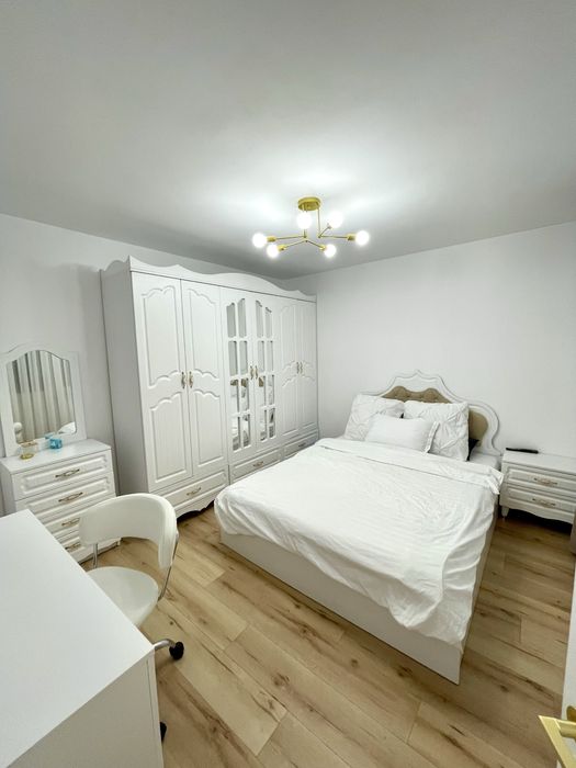 Apartament 3 camere de inchiriat