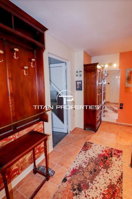 Дава се под наем Четиристаен апартамент в Варна, Генералите - 120 кв.м за 818 € - Снимка #12