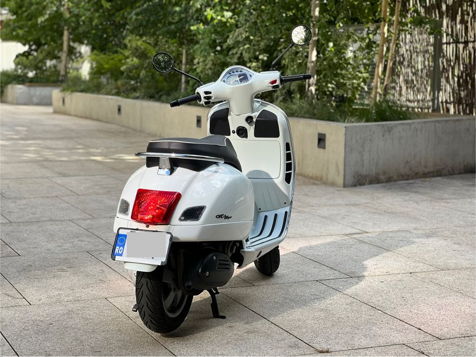 Piaggio Vespa 250 GTS