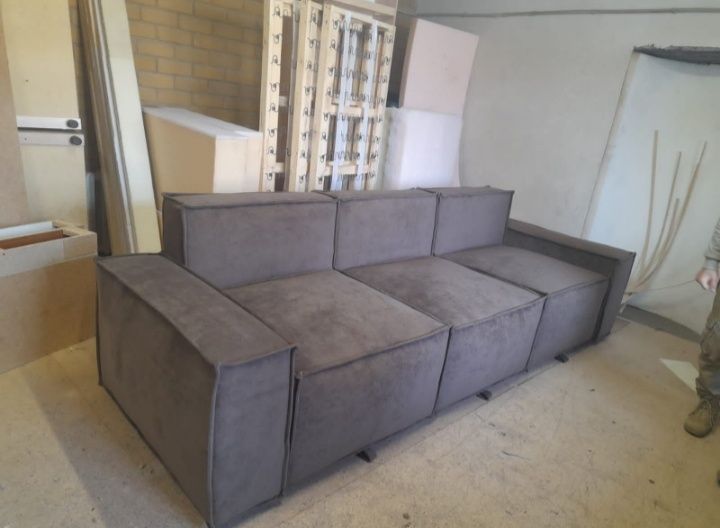 Качественная перетяжка мягкой мебели любой сложности