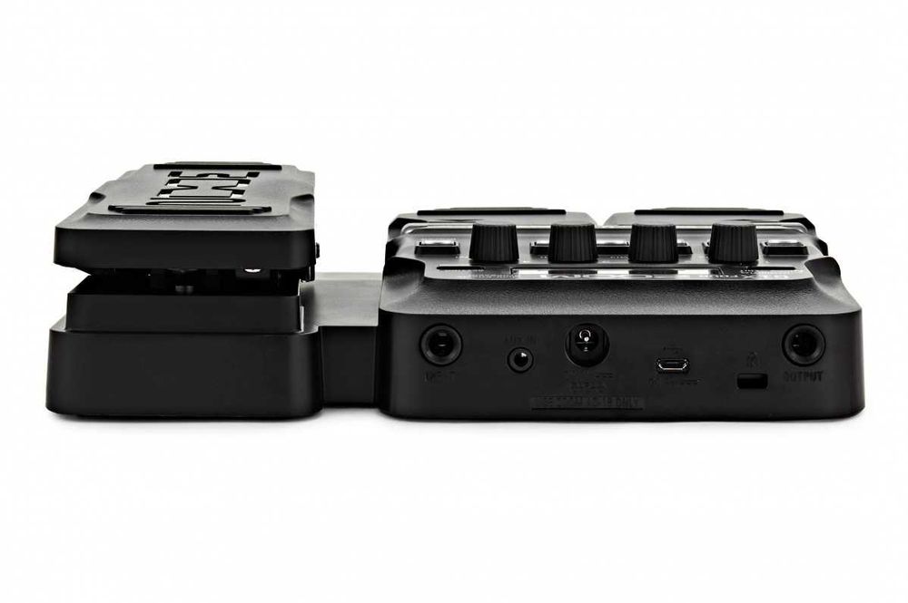 OCAZIE - Zoom G1X FOUR Multi-efecte cu pedală de expresie