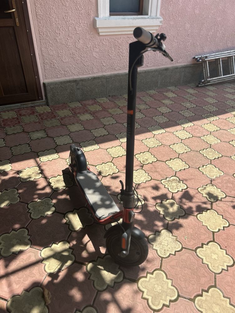 Trotineta Ninebot d18e