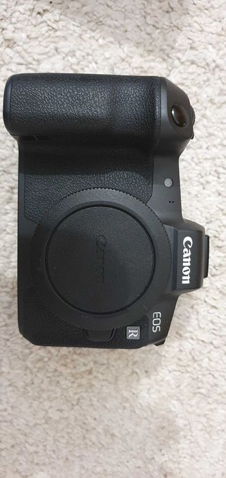 Canon Eos R  la cutie cu accesorii complete