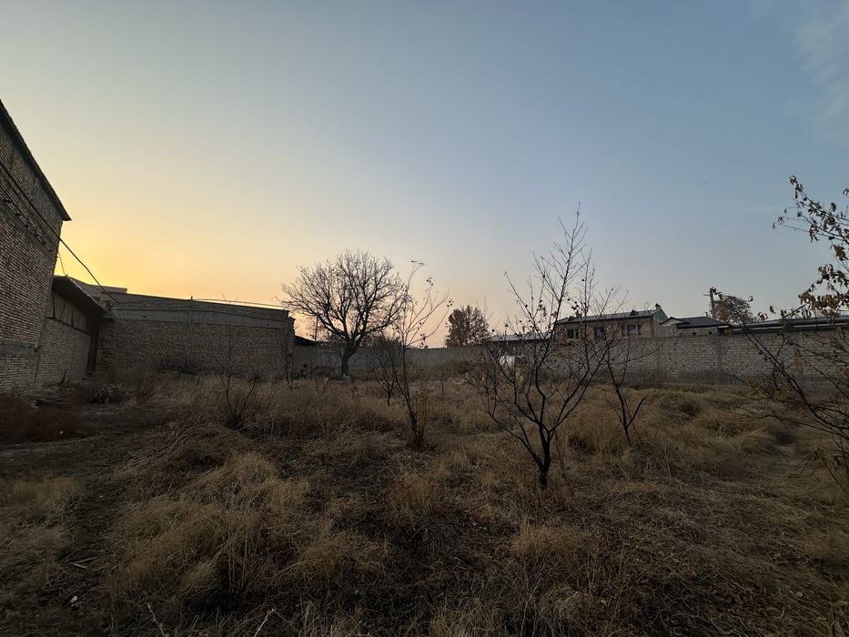 Продаю землю 20,5 соток в Кибрае(Дурмон)