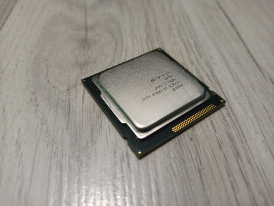 Двуядрен процесор Intel Celeron G530 2.4 GHz сокет LGA 1155 - 15 лв