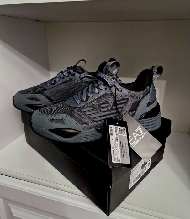 Adidasi Emporio Armani