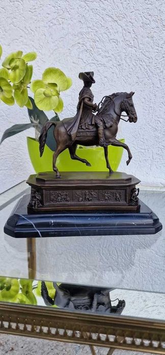 Statueta bronz,Napoleon calare.
