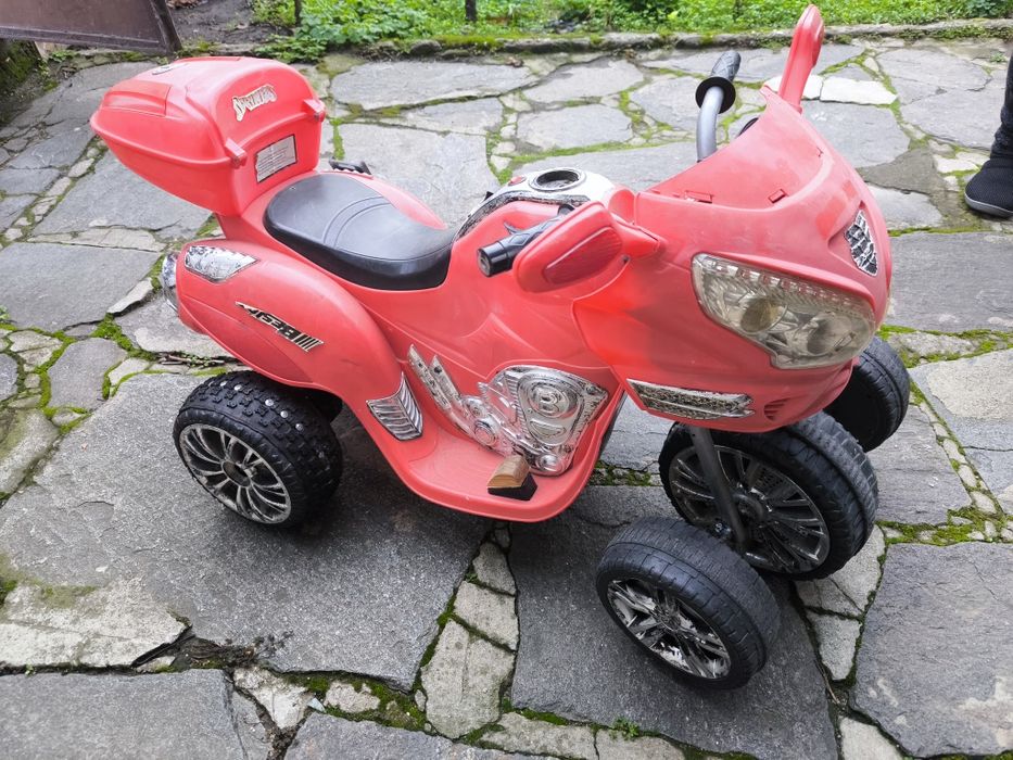 Бързо детско моторче