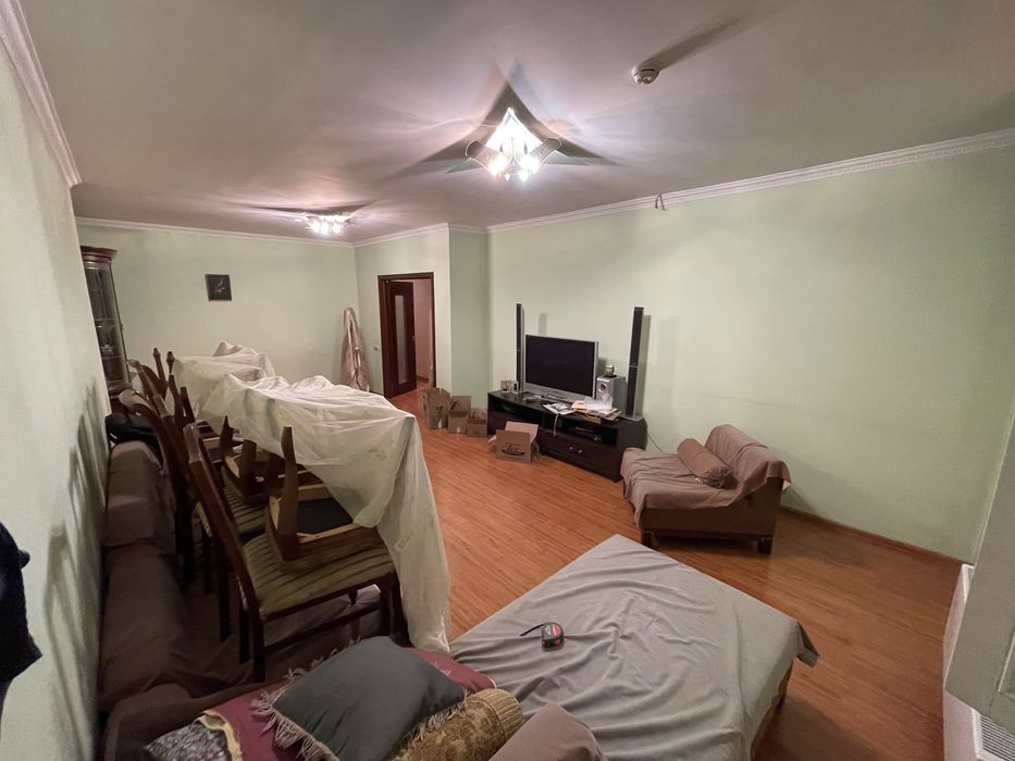 Теливизор Panasonic и Аудиосистема Домашнего кинотеатра Panasonic