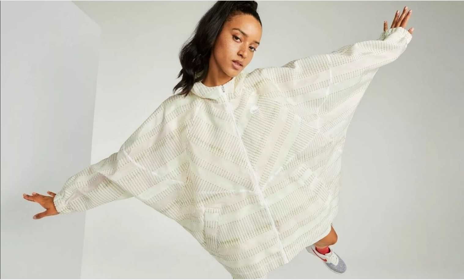 Nike ново яке за бягане, oversized, S-M