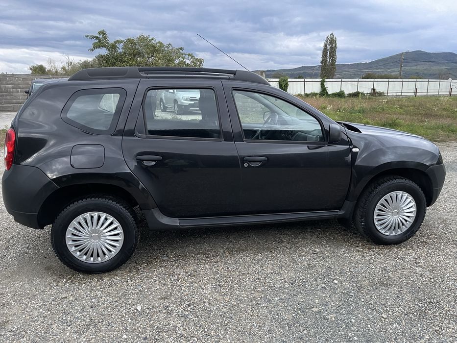 Dacia Duster 4x4 motorizare 1.5 diesel an 2011