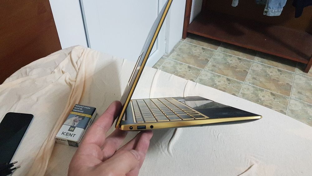 Laptop Basm full metal