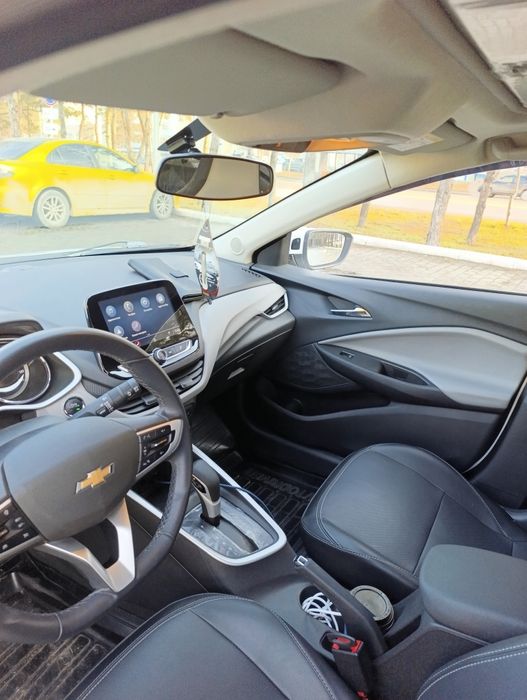 Шевроле оникс продам машину в отличном состоянии родной пробег вся в р