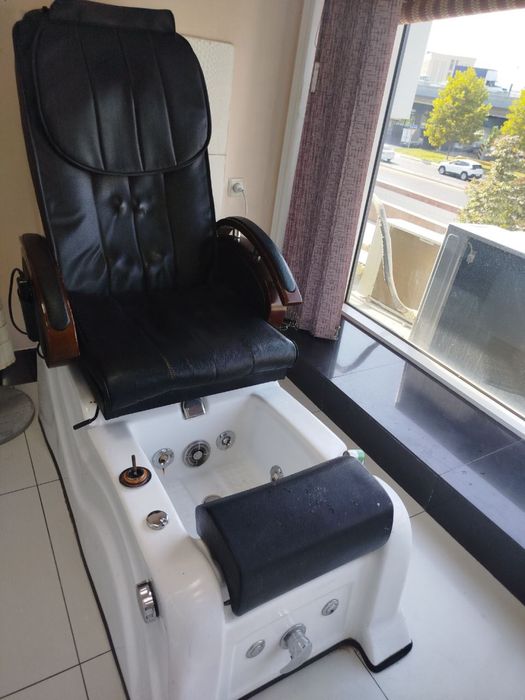 Sotiladi: Go‘zallik salon uskunalari (hammasi birga)