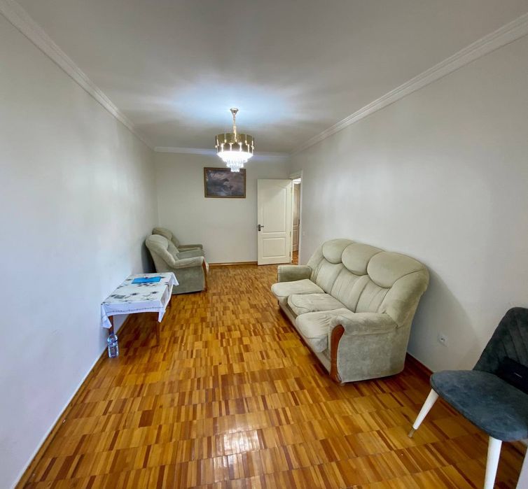 Продается 3х ком квартира на массиве Кашгар, ор-р: кафе Бухара, 70 м²