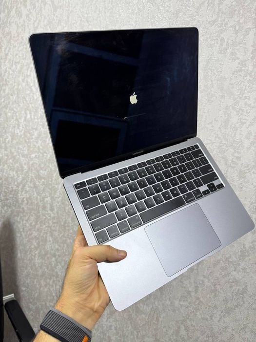 Macbook Air core-i3
