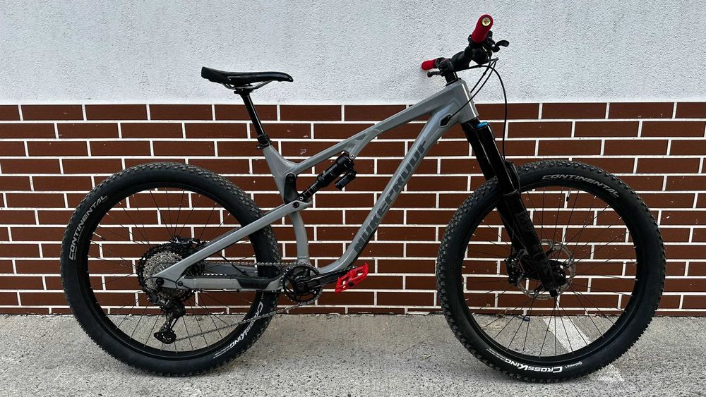 Nukeproof Enduro 170mm All Mountain aggresive bicicleta MTB L Fox XT