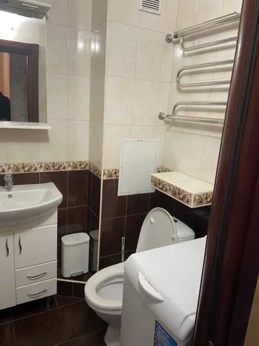 Дава се под наем Двустаен апартамент в София, Център - 56 кв.м за 387.6 € - Снимка #2