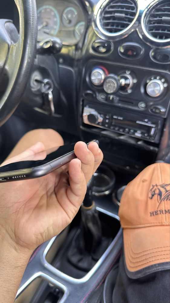 Iphone 11 ideaylni birnchi qul