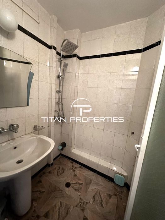 Дава се под наем Четиристаен апартамент в Варна, Автогара - 135 кв.м за 500 € - Снимка #7