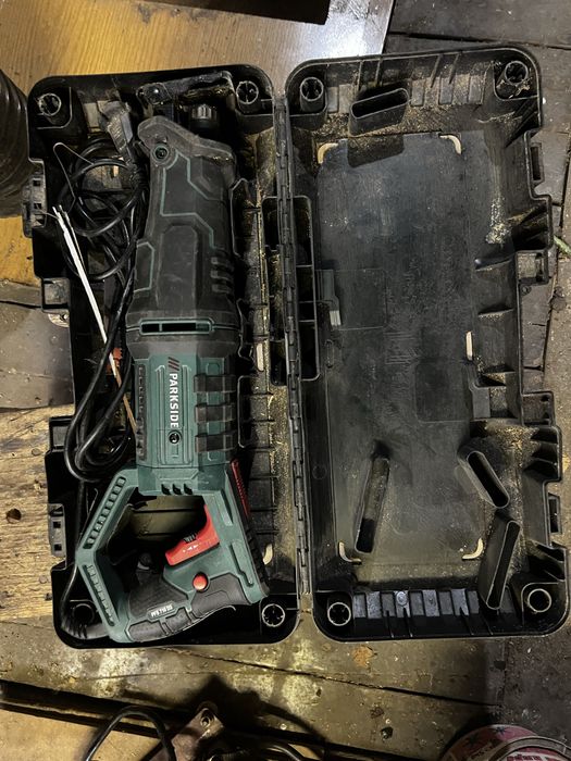 Саблен трион PARKSIDE PFS 710 D3
