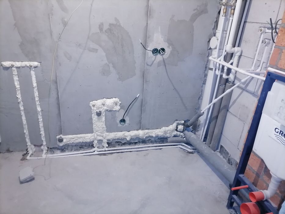 Мастер-сантехник: установка, ремонт труб, смесителей, унитазов, бойлер