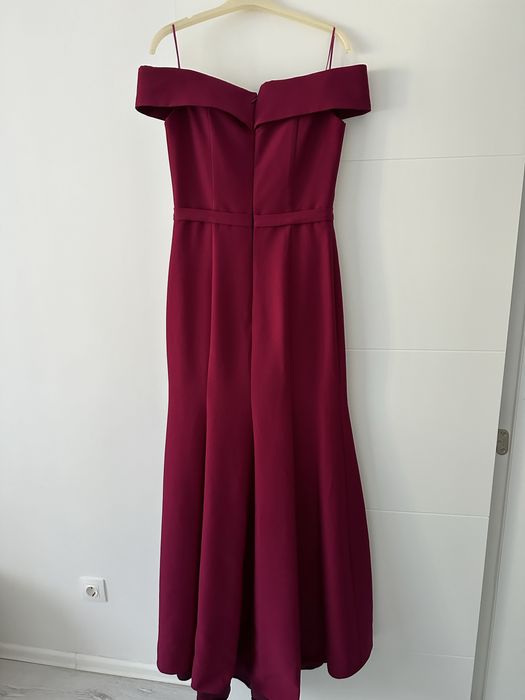 Официална рокля