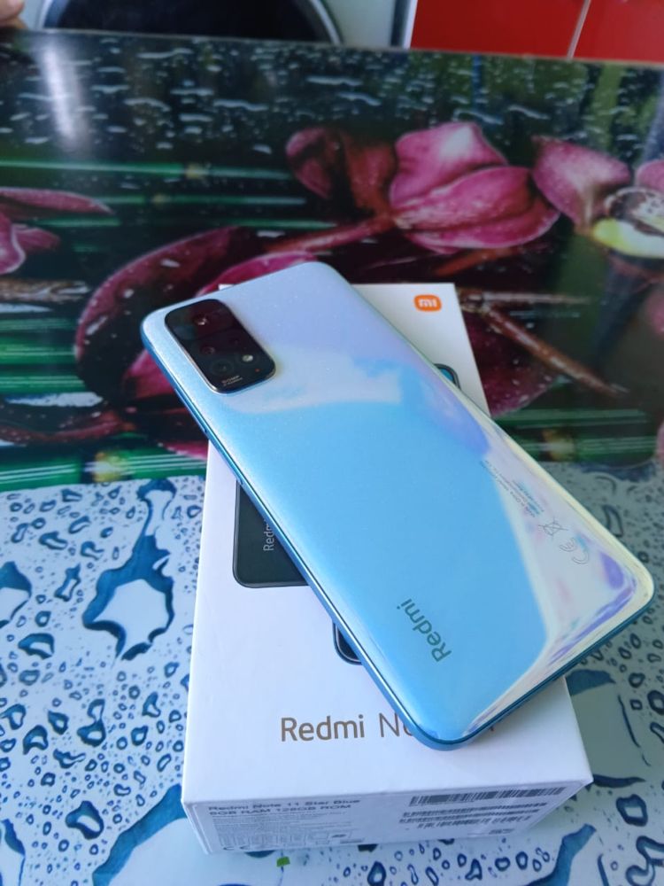 Продам Redmi Note 11