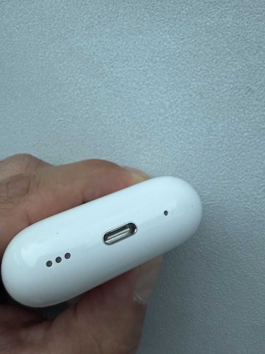 Apple AirPods Pro 2 кейс с usb-c A2968, без слушалки (case only)