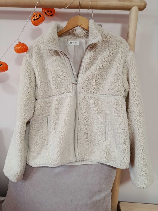 H and M , леко преходна връхна дреха