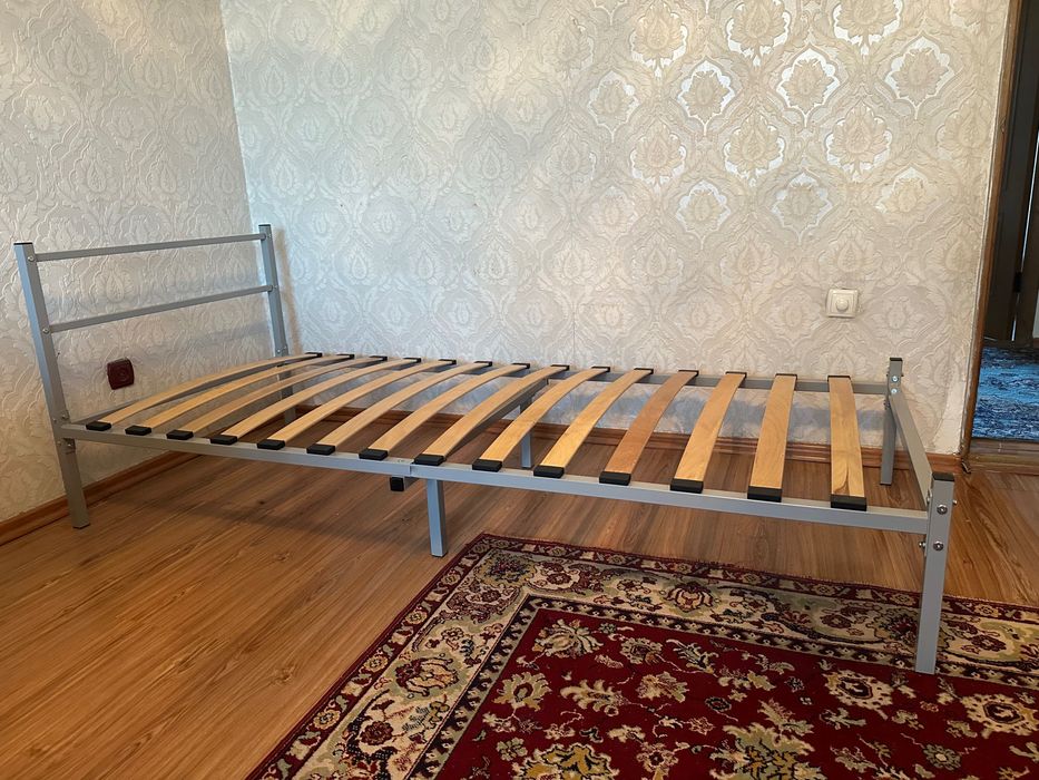 Кровать односпальная