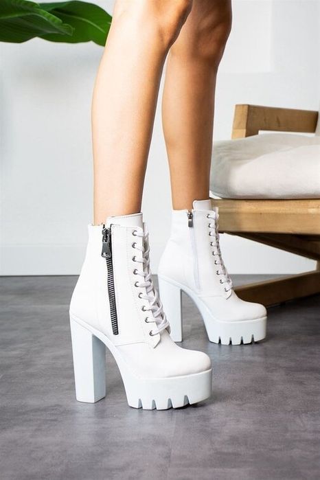 Боти на ток (36-40) - бяла кожа с бяло ходило (бели връзки)