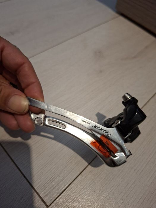 Преден дерайльор Shimano 105