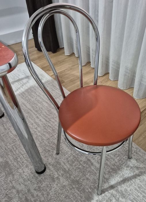 Vand masa si 4 scaune