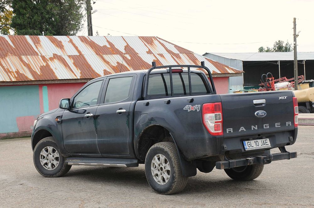 FORD Ranger Pick-Up 2018 2.2TDCi 160 CP E6 4x4 6 trepte 5 locuri AC
