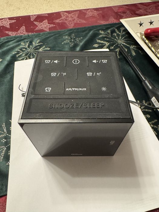 Ceas digital cu radio