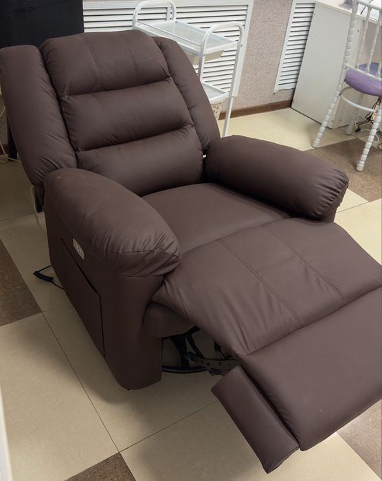 Придам кресло реклайнер