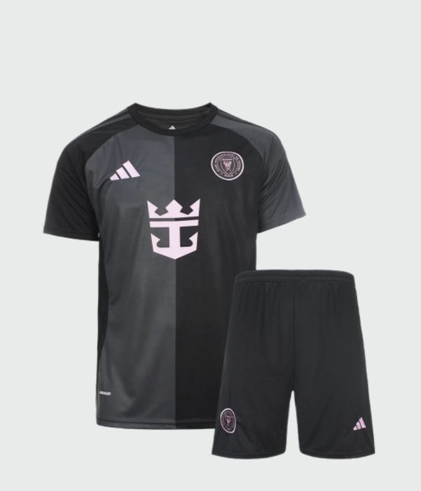 Lux kachestva futbol formalari