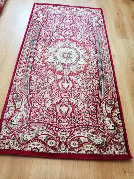 Ковровые дорожки , ковер , столик детский