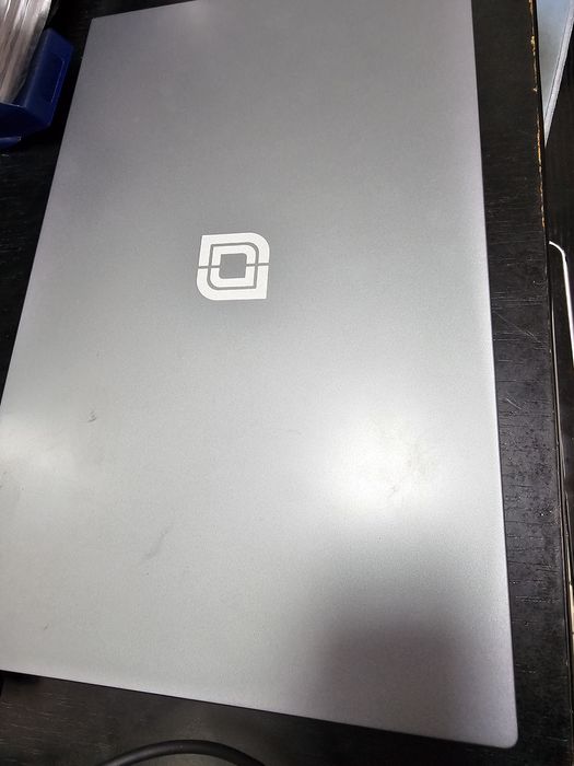 Laptop jumper x8 Amanet Canta