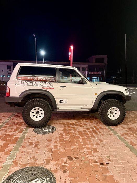 Nissan Patrol Y61
