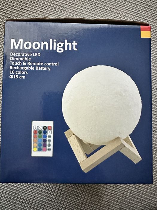 Lampă de veghe / veioză - Lună plină - nouă