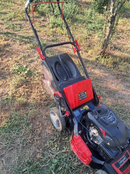 OFERTA !!! Masina de tuns gazonul