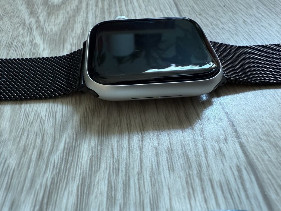Apple Watch SE Nike Edition