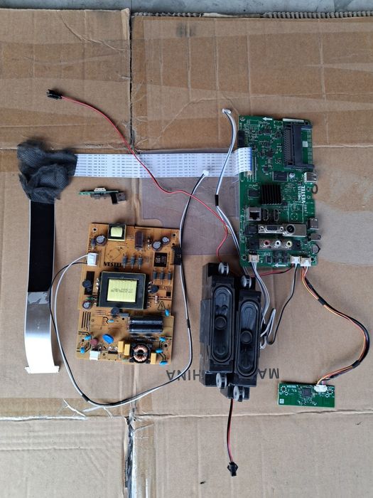 Televizor  marca jvc și Samsung