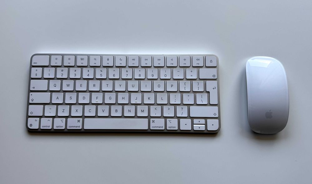 Apple Magic Mouse 3 + Apple Magic Keyboard